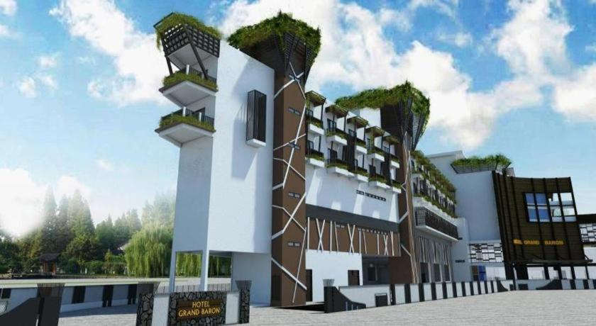 Hotel Grand Baron Taiping Bagian luar foto