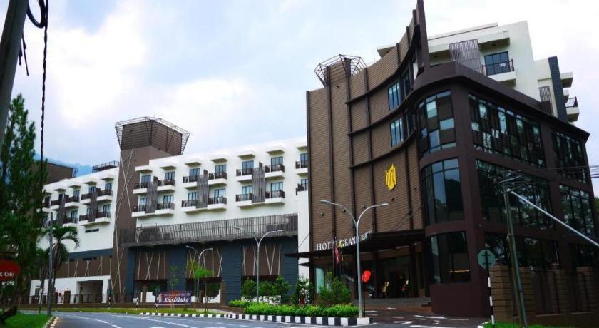 Hotel Grand Baron Taiping Bagian luar foto