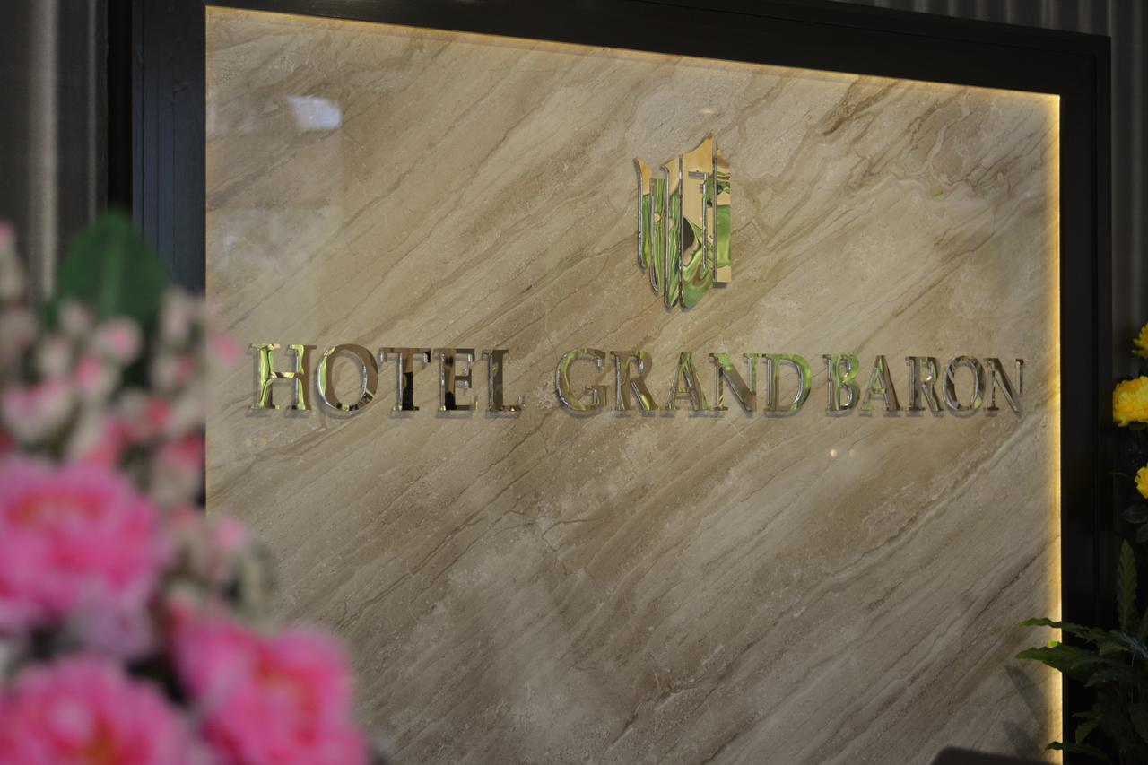 Hotel Grand Baron Taiping Bagian luar foto